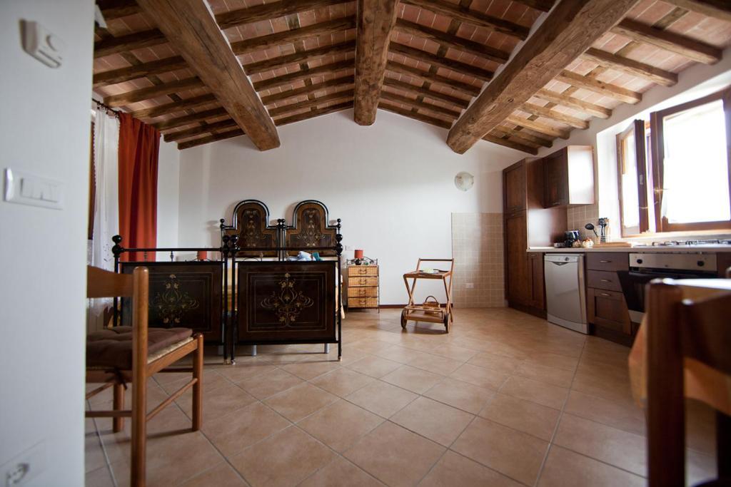 Hermitage Holidays Gallicano Szoba fotó